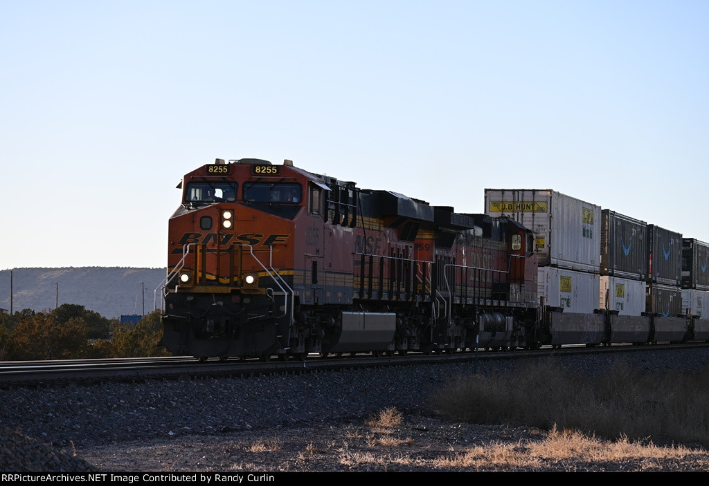 BNSF 8255 East